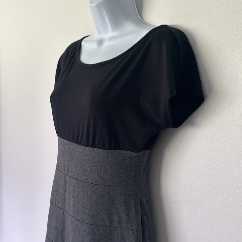 Colorblock mini dress - Picture 3 of 3